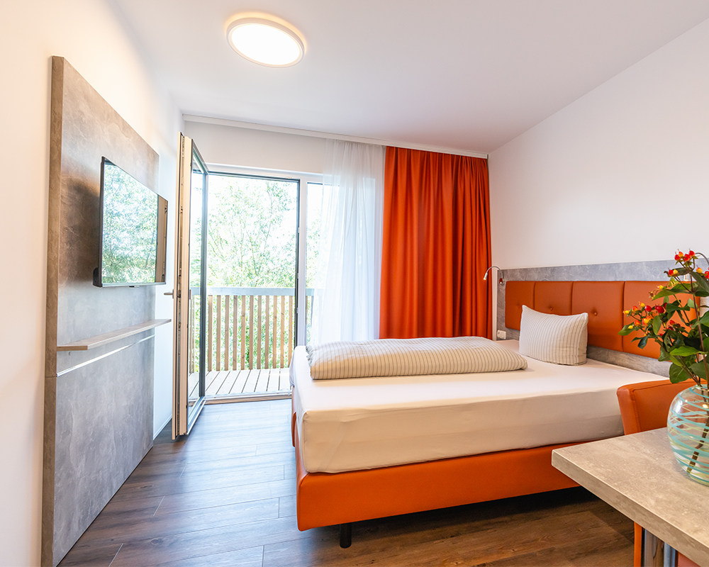 Blick in ein Hotelzimmer des Seehotel Forst in Bruchsal